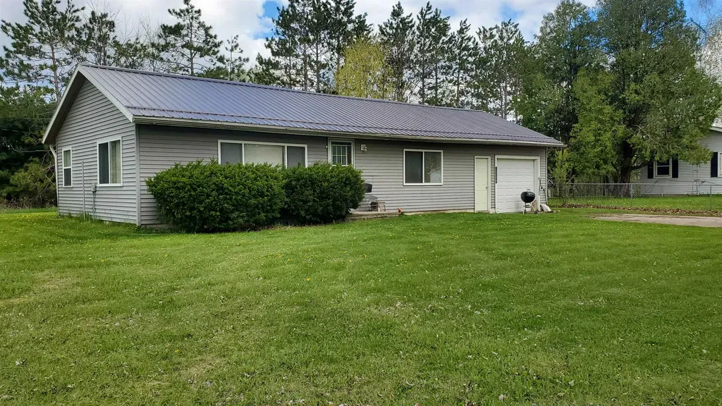 1960 S Winn Road Deerfield Township MI 48858