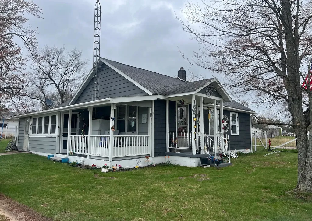 169 Ashley Redding Township MI 48625