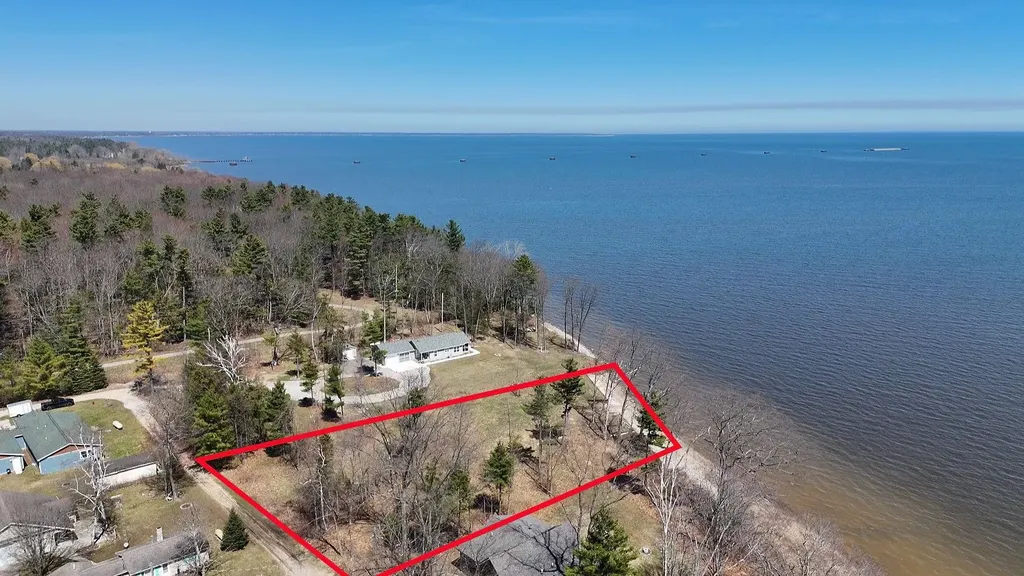 V/l Keystone Drive Alabaster Township MI 48763