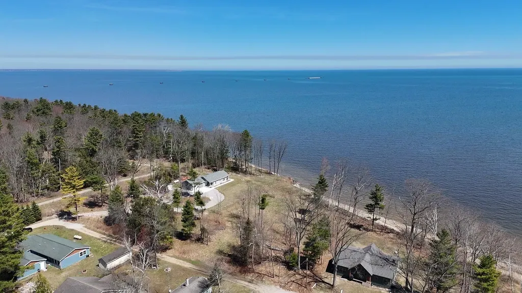 V/l Keystone Drive Alabaster Township MI 48763