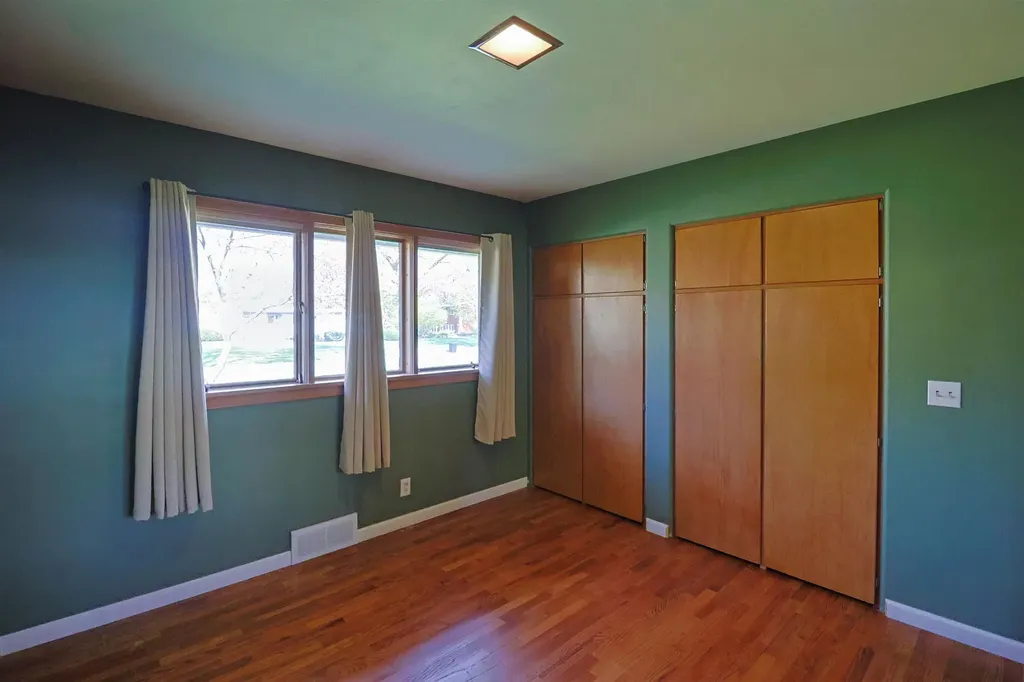 4502 Concord Street Midland City MI 48642