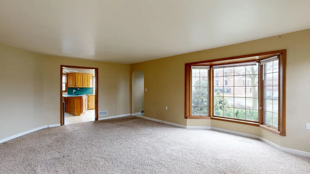 1207 North Drive Mt. Pleasant City MI 48858