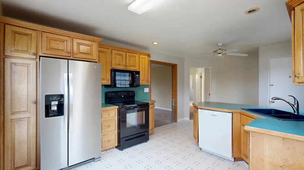 1207 North Drive Mt. Pleasant City MI 48858