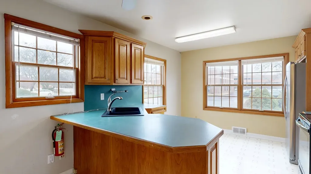 1207 North Drive Mt. Pleasant City MI 48858