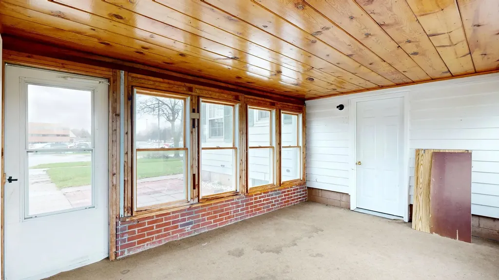1207 North Drive Mt. Pleasant City MI 48858