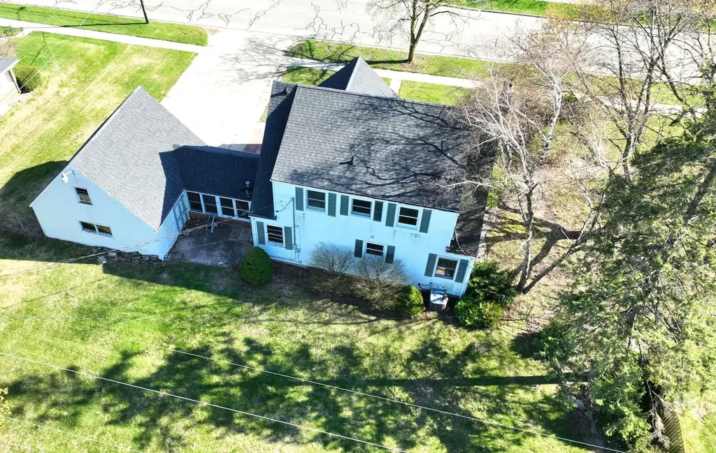 1207 North Drive Mt. Pleasant City MI 48858