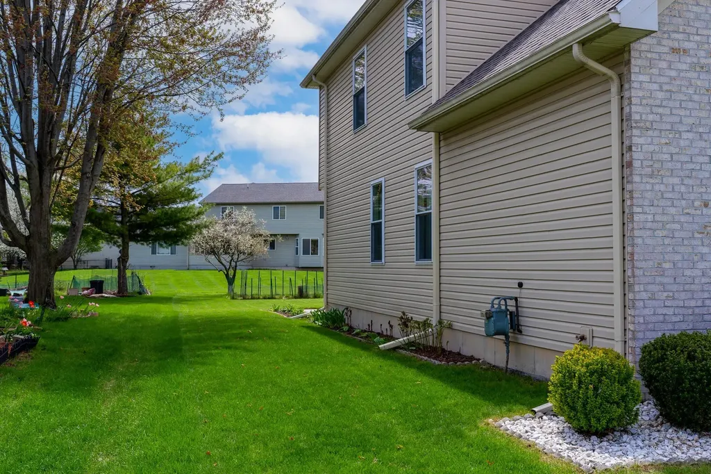 1522 Eastpointe Drive Mt. Pleasant City MI 48858