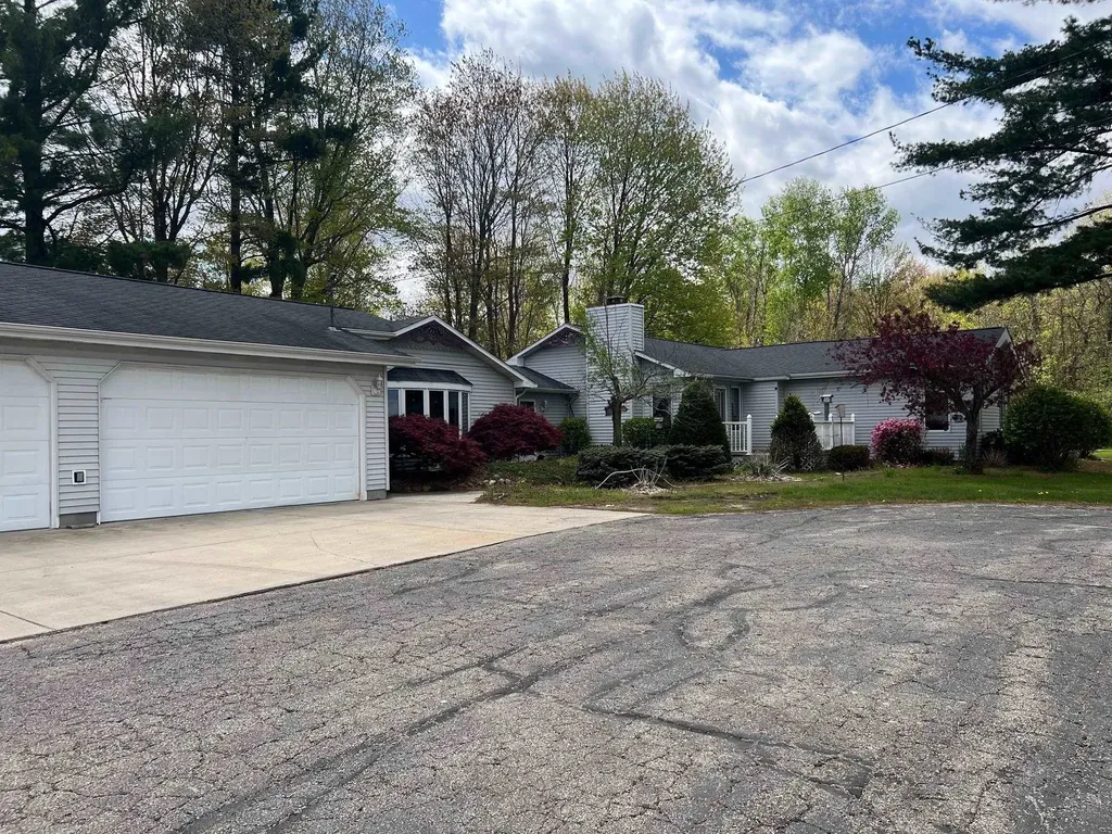 21403 Swan Creek Road Lakefield Township MI 48637