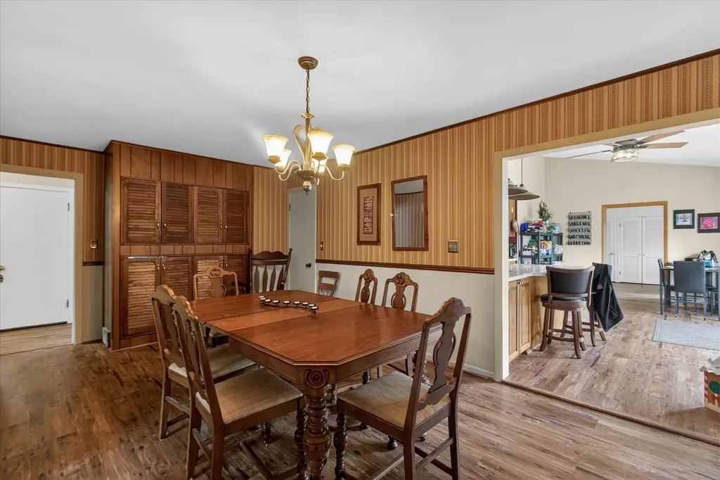 535 Yale Avenue Alma City MI 48801