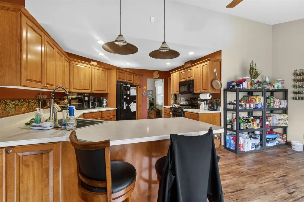 535 Yale Avenue Alma City MI 48801