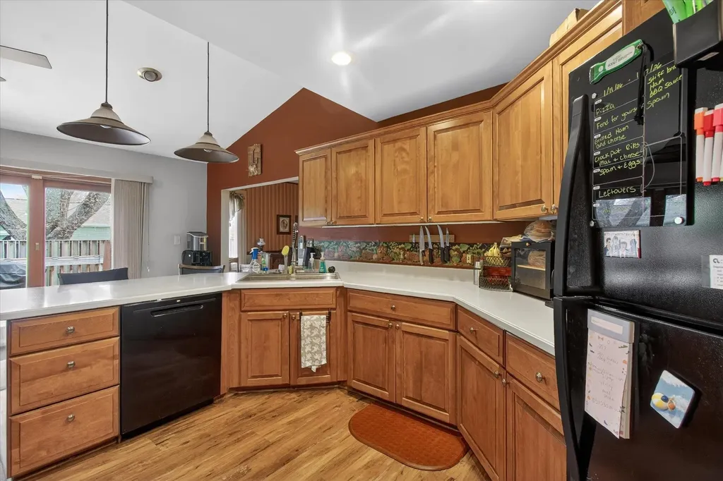 535 Yale Avenue Alma City MI 48801