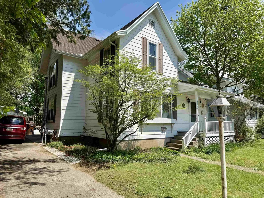 513 Walnut Street Alma City MI 48801
