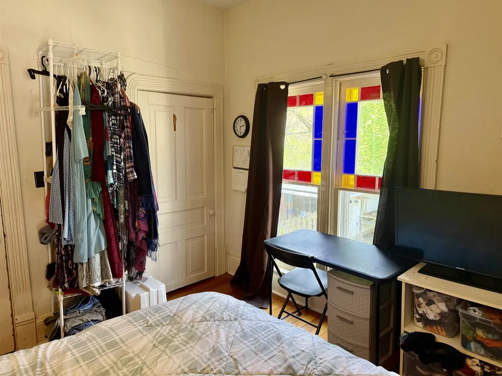 513 Walnut Street Alma City MI 48801
