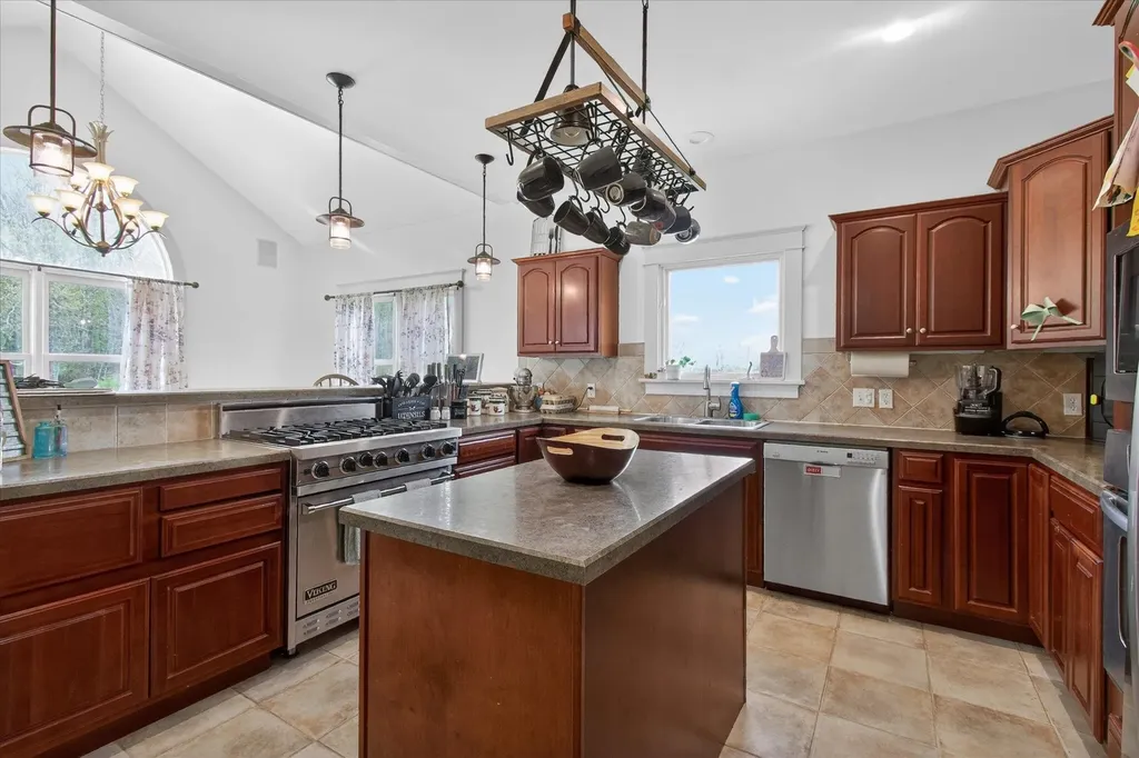 4362 S Vickeryville Road Evergreen Township MI 48884