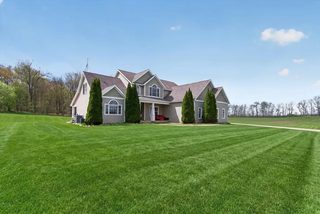 4362 S Vickeryville Road Evergreen Township MI 48884