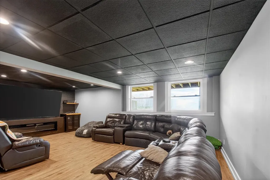 4362 S Vickeryville Road Evergreen Township MI 48884