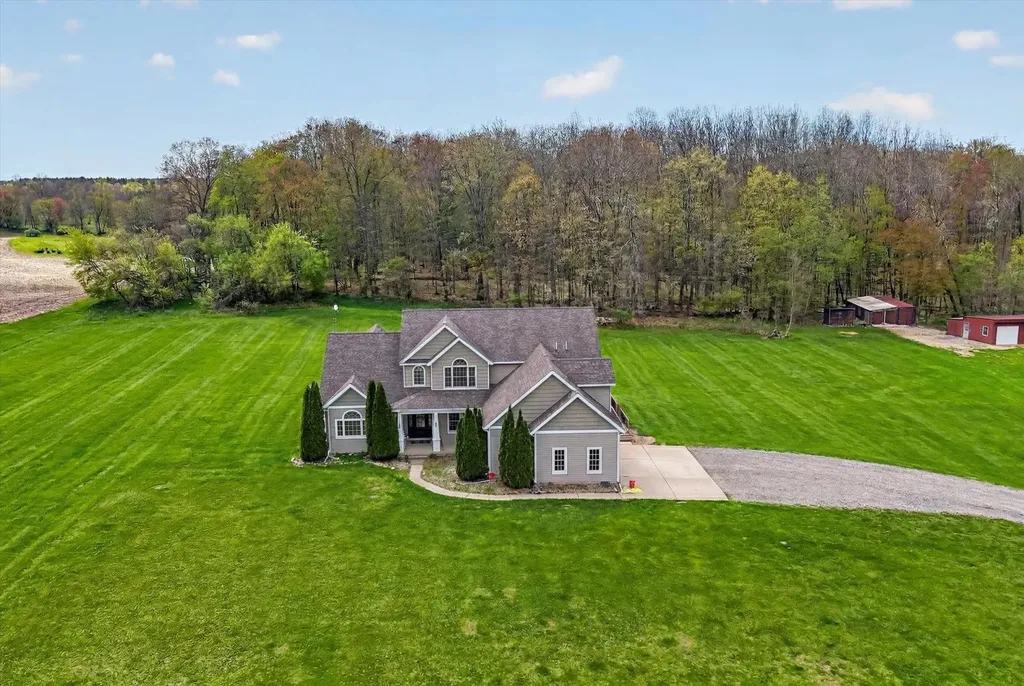 4362 S Vickeryville Road Evergreen Township MI 48884