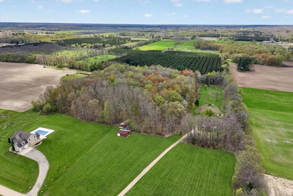 4362 S Vickeryville Road Evergreen Township MI 48884