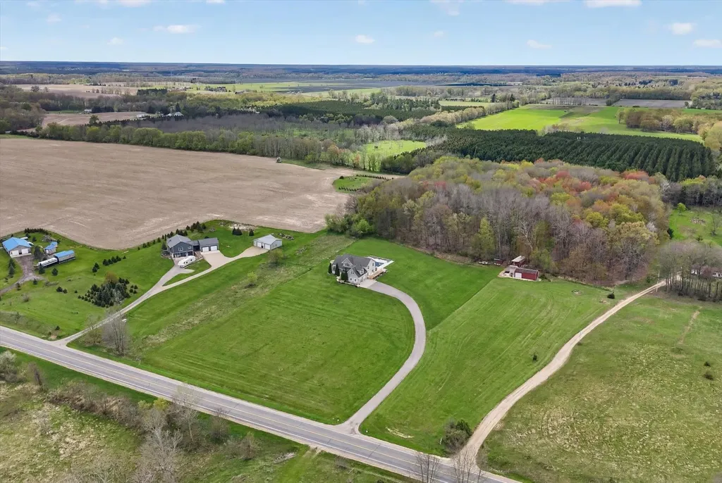 4362 S Vickeryville Road Evergreen Township MI 48884