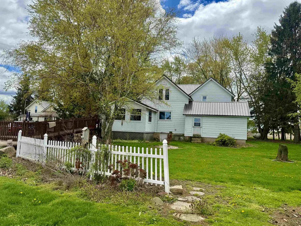 2298 W Hayes Road Newark Township MI 48847