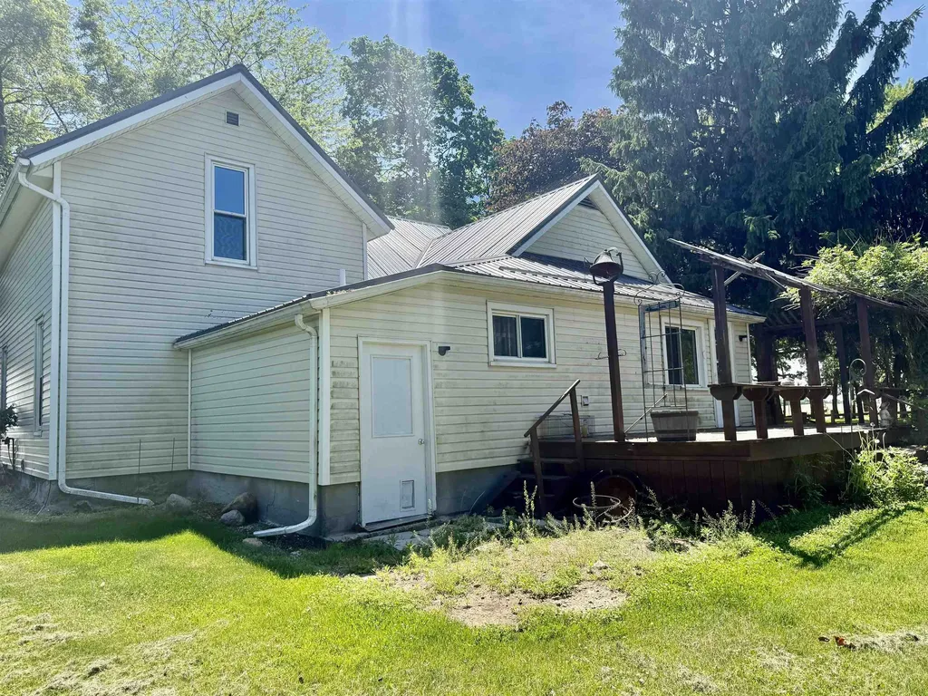 2298 W Hayes Road Newark Township MI 48847