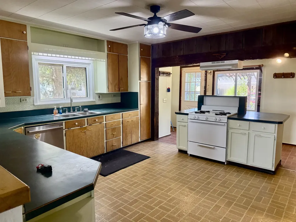 2298 W Hayes Road Newark Township MI 48847