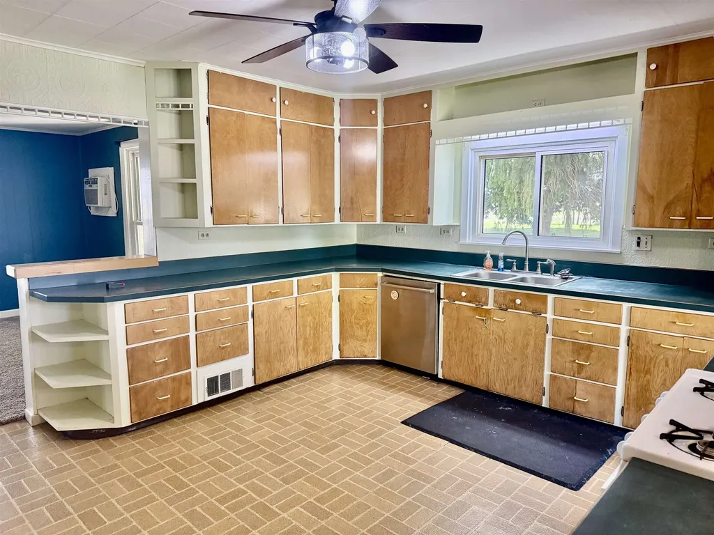 2298 W Hayes Road Newark Township MI 48847