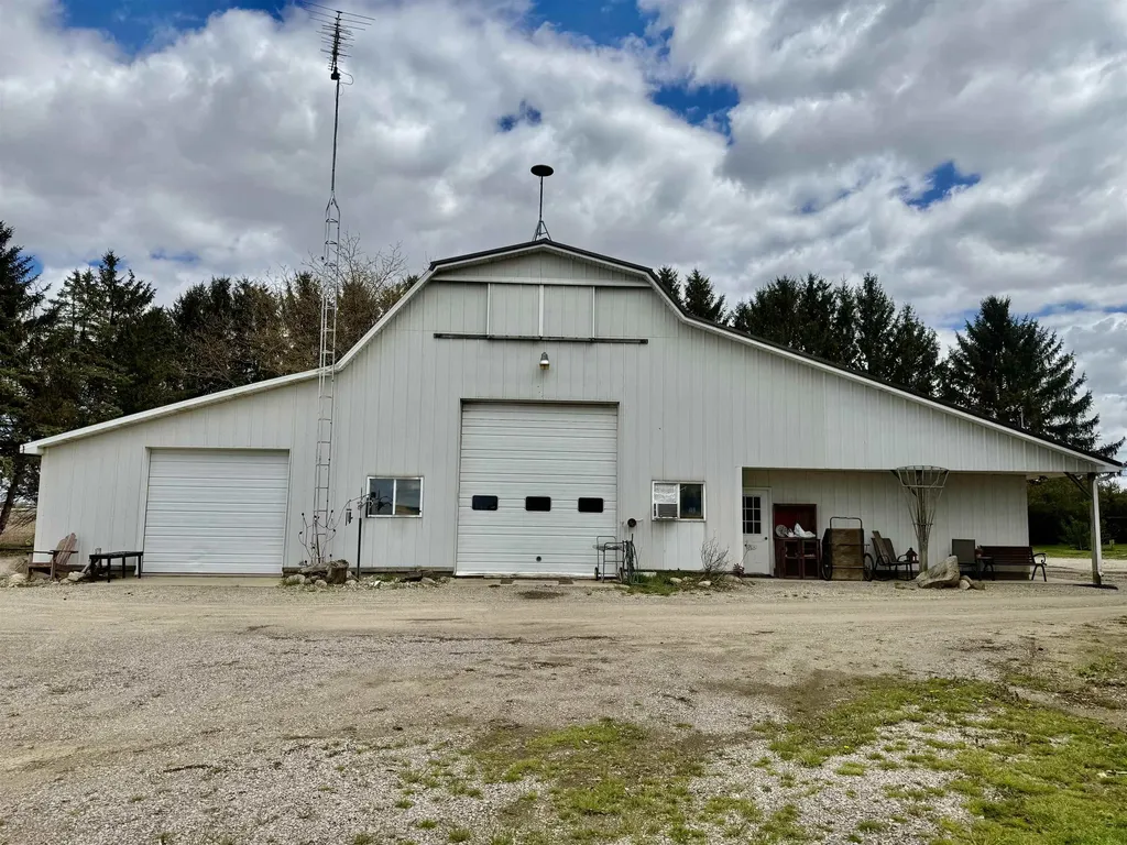 2298 W Hayes Road Newark Township MI 48847