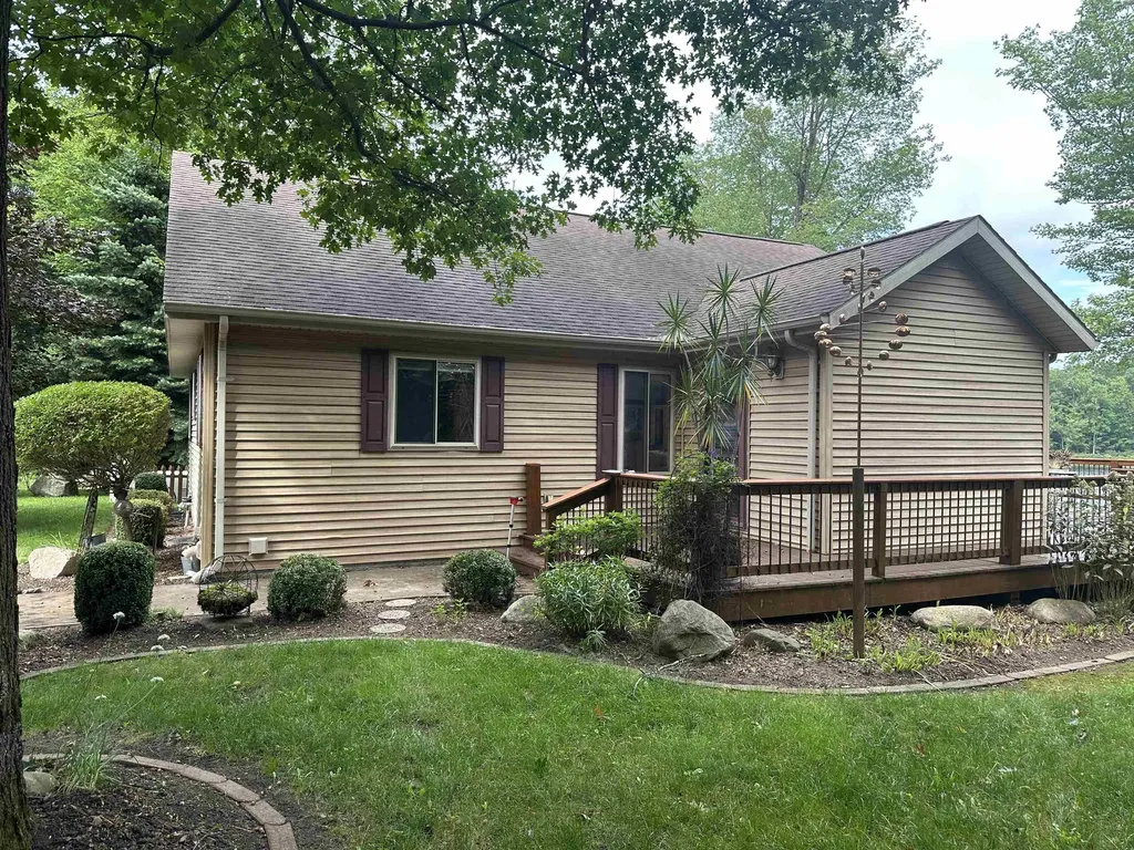 8307 Cortez Drive Garfield Township MI 48632