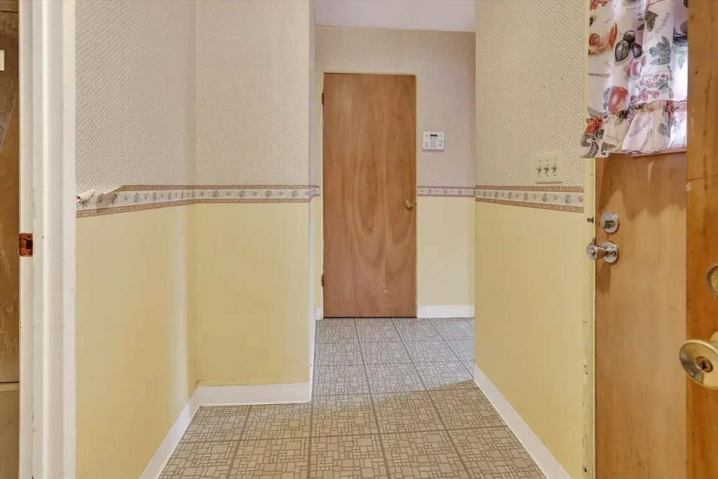 636 Rustic Drive Saginaw Charter Township MI 48604