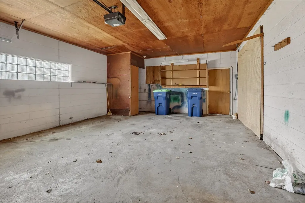 636 Rustic Drive Saginaw Charter Township MI 48604