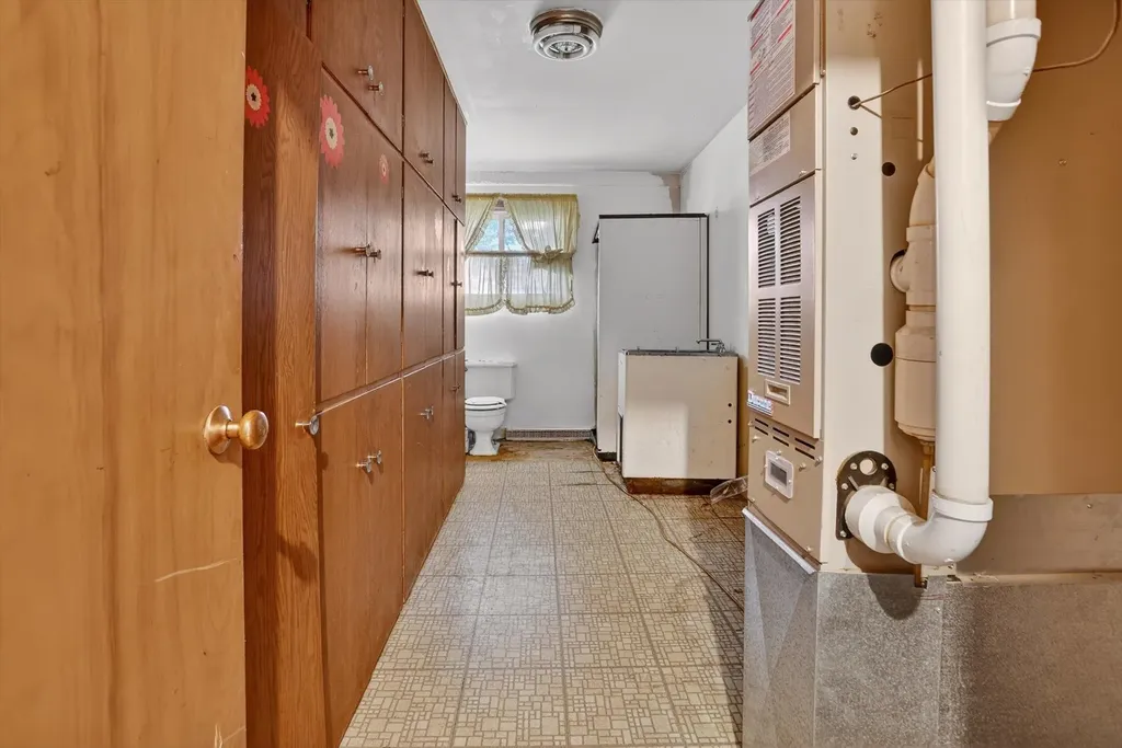 636 Rustic Drive Saginaw Charter Township MI 48604