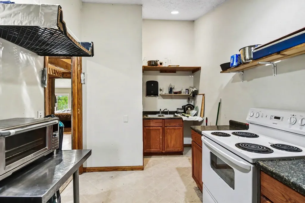 20 E Remus Road Union Charter Township MI 48858