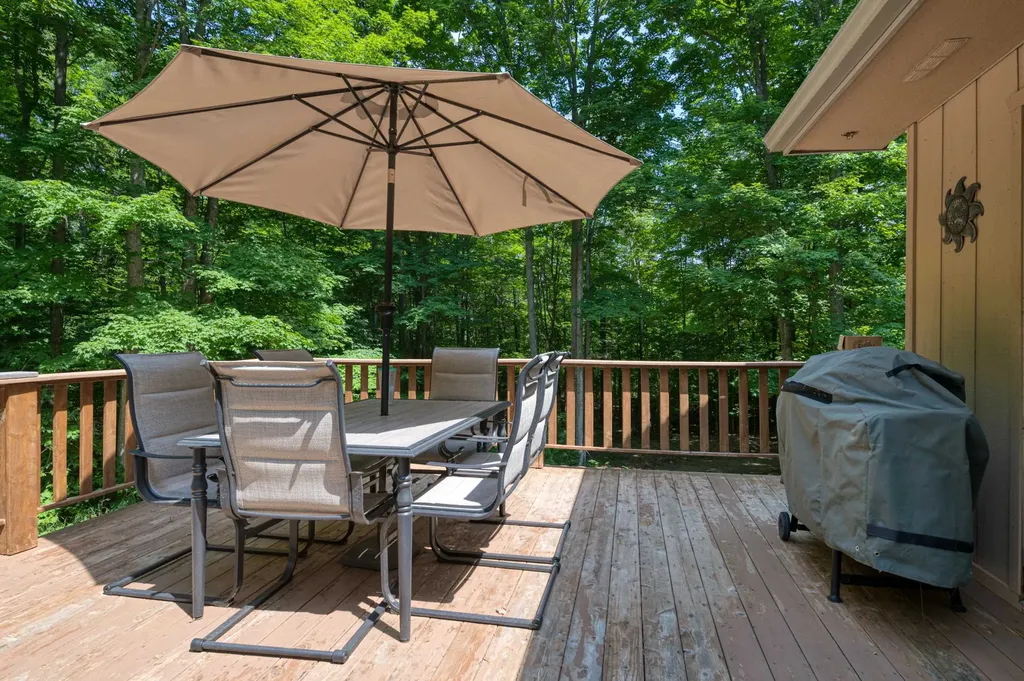 309 Oak Hill Road Garfield Township MI 49633