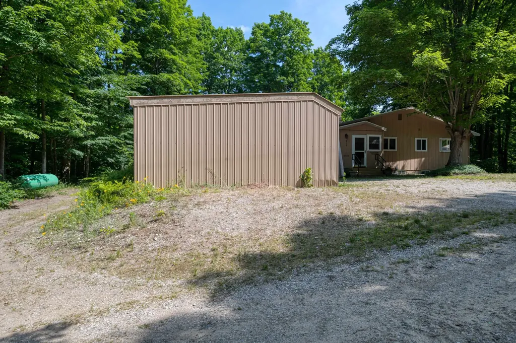 309 Oak Hill Road Garfield Township MI 49633