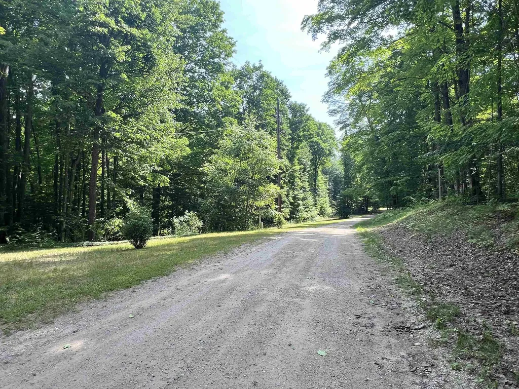 309 Oak Hill Road Garfield Township MI 49633