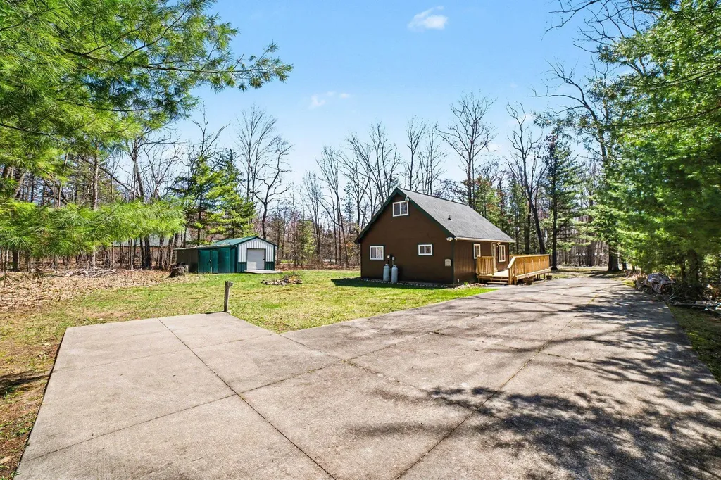 206 Silverhill Drive Roscommon Township MI 48629
