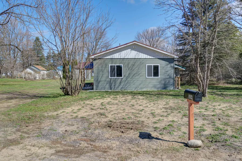 304 Lincoln Street Kalkaska Township MI 49646
