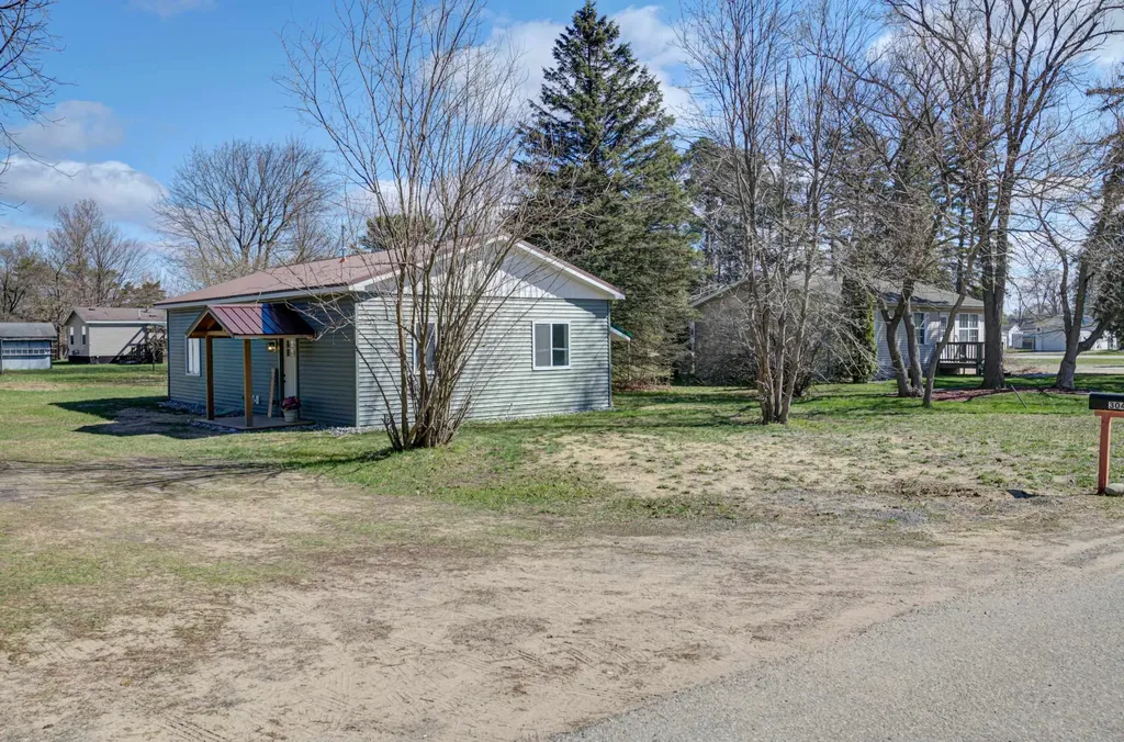 304 Lincoln Street Kalkaska Township MI 49646