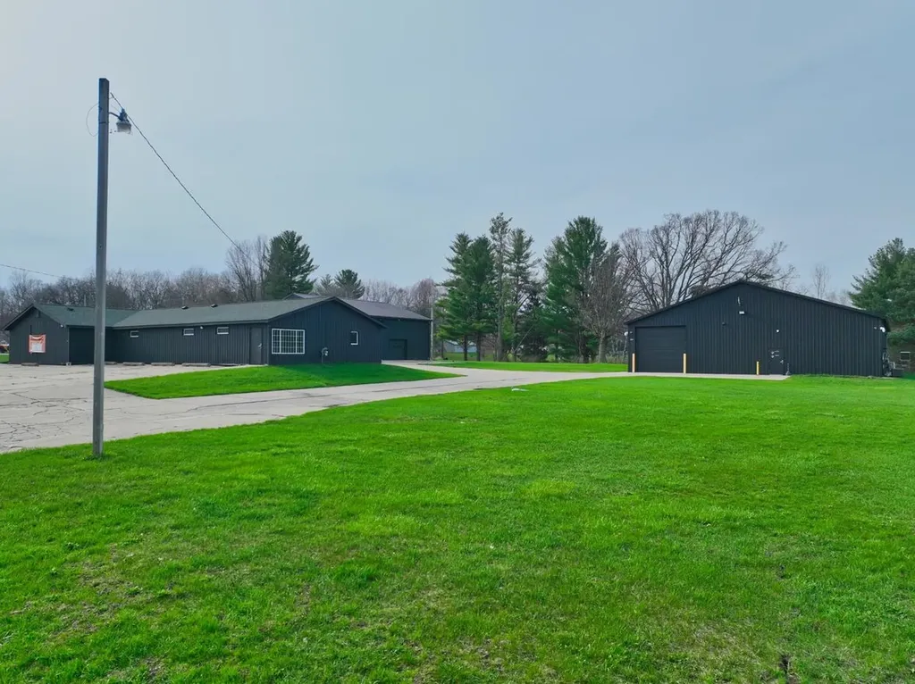 11616 NW Monroe Road Seville Township MI 48877