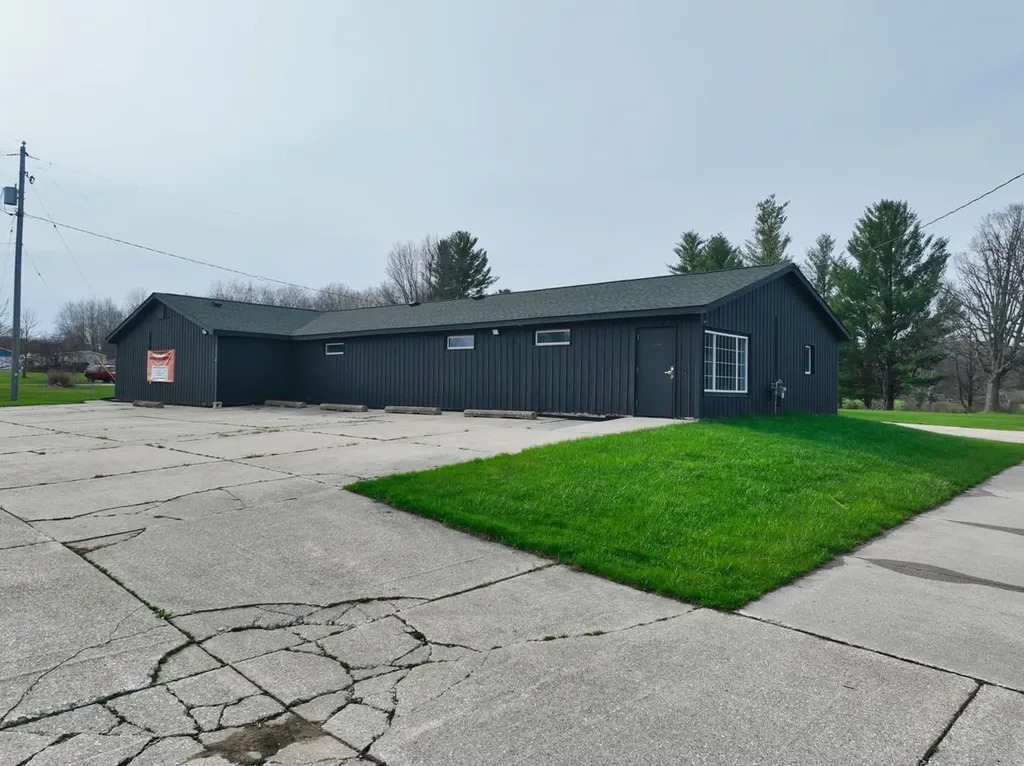 11616 NW Monroe Road Seville Township MI 48877