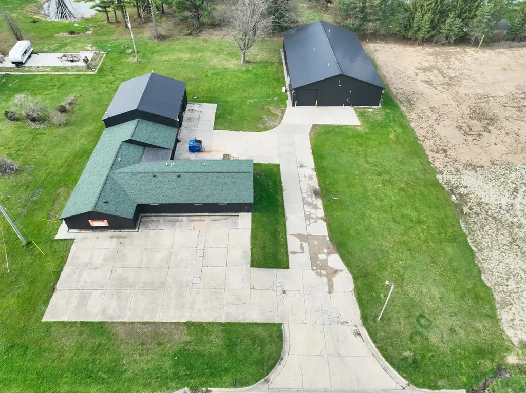 11616 NW Monroe Road Seville Township MI 48877