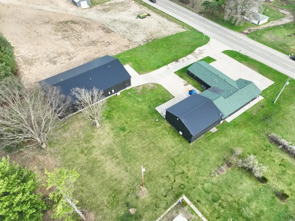 11616 NW Monroe Road Seville Township MI 48877