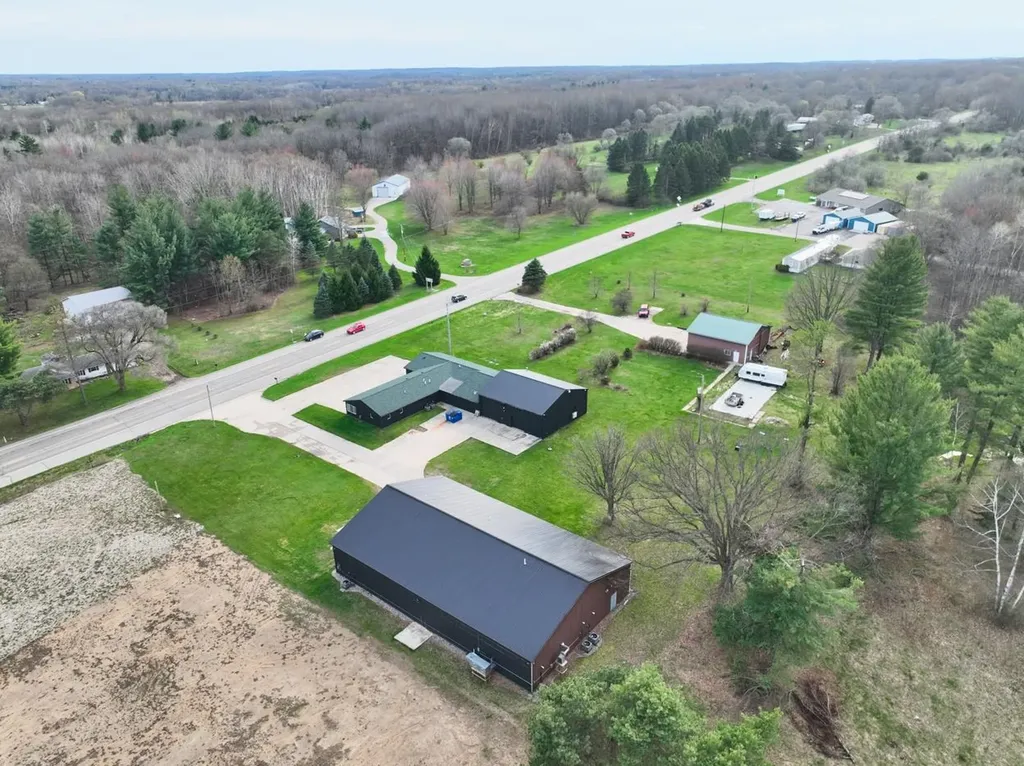 11616 NW Monroe Road Seville Township MI 48877