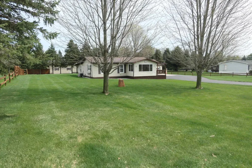 6264 Wildwood Drive Seville Township MI 48832
