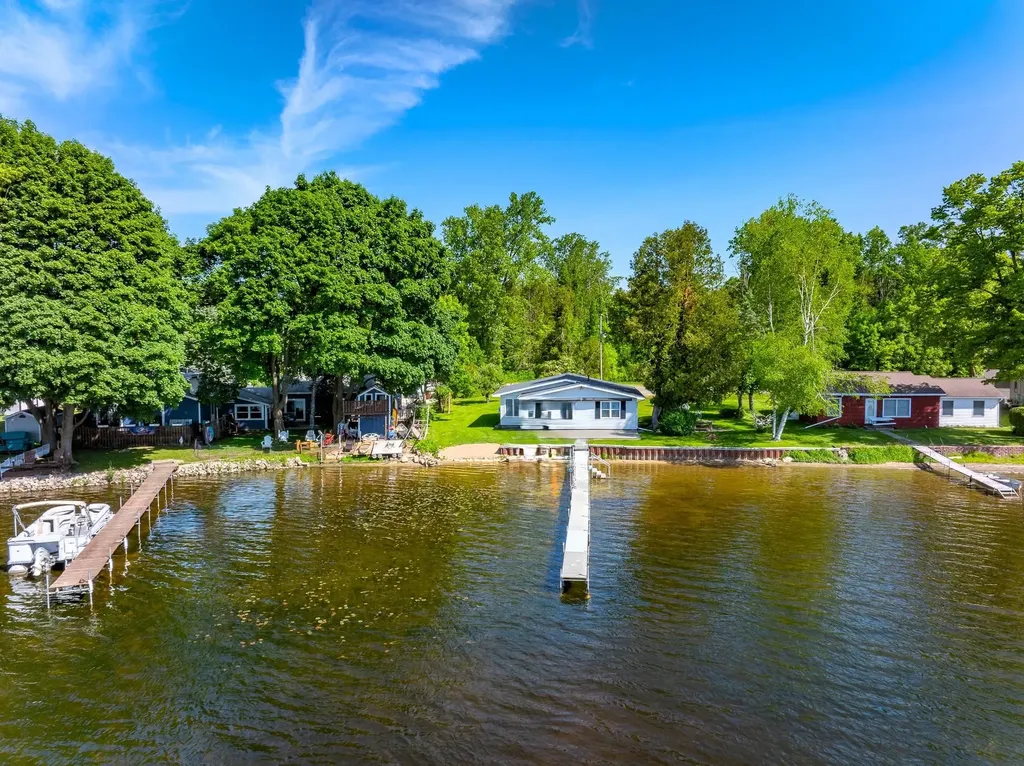 5445 W Beal City Road Nottawa Township MI 48893