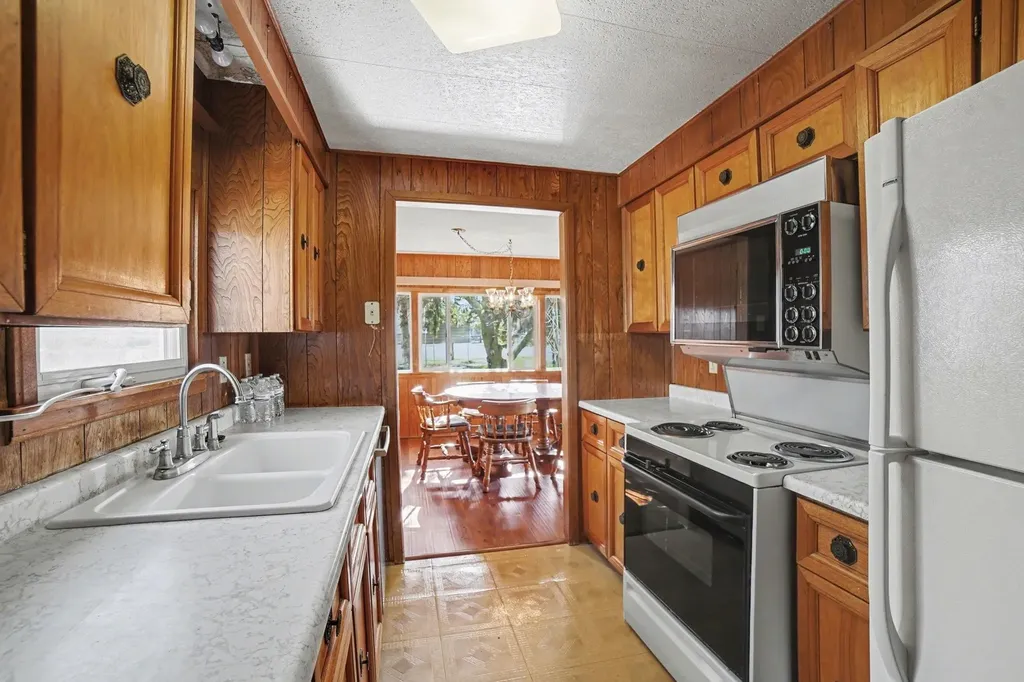 115 E River Road Union Charter Township MI 48858