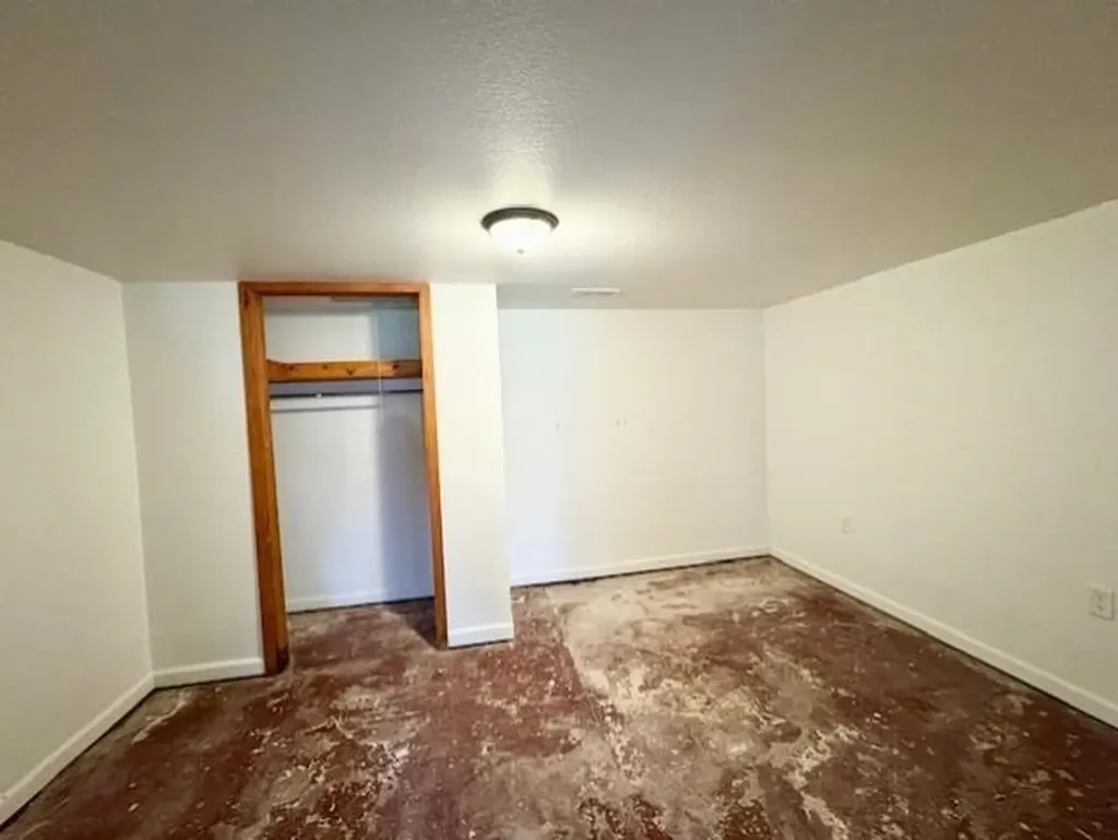 520 S Franklin St. Louis City MI 48880