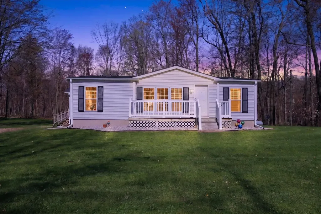 4537 N Caris Road Ferris Township MI 48829
