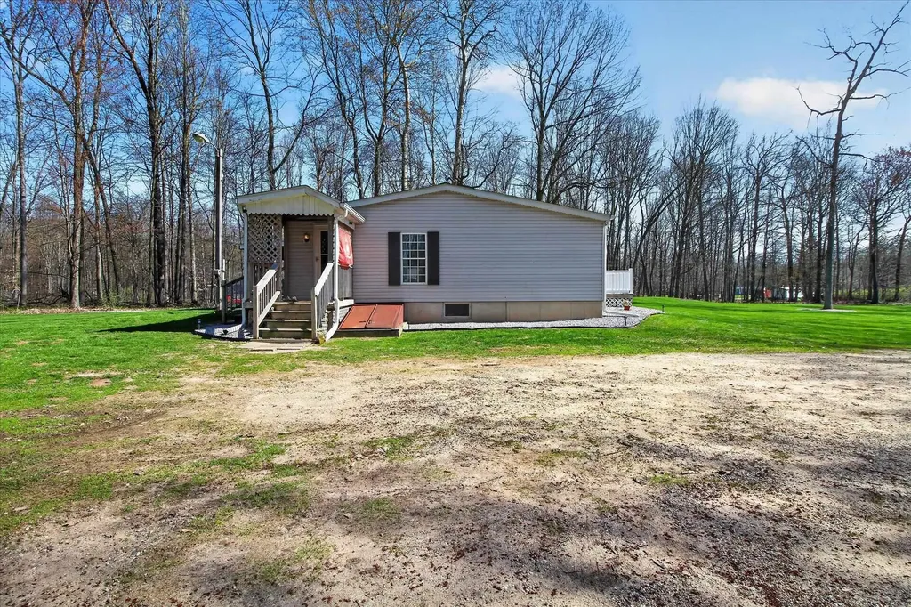 4537 N Caris Road Ferris Township MI 48829
